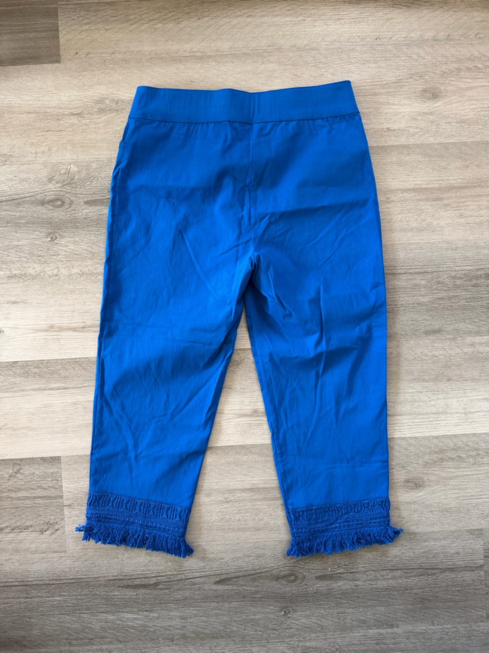 Zac & Rachel Capri Pants - Picture 4 of 4